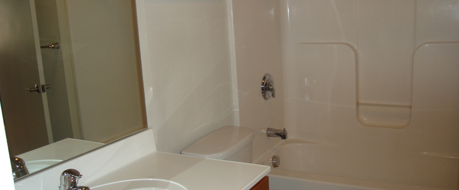 425 N. Prince St, Lancaster, PA 17603, 2 Rooms Rooms,1 BathroomBathrooms,Residential Rental,For Rent,Swisher,N. Prince St,208,1163