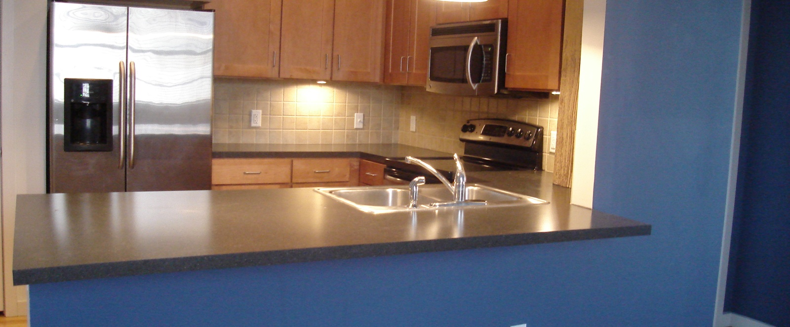 425 N Prince St, Lancaster, PA 17602, ,2 BathroomsBathrooms,Residential Rental,For Rent,Swisher,N Prince St,201,1035