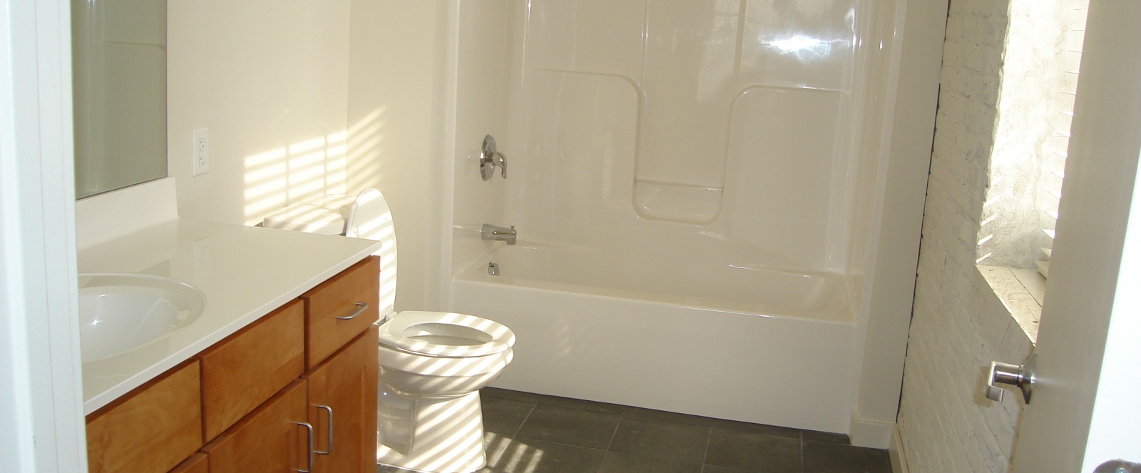 425 N Prince St, Lancaster, PA 17602, ,2 BathroomsBathrooms,Residential Rental,For Rent,Swisher,N Prince St,201,1035