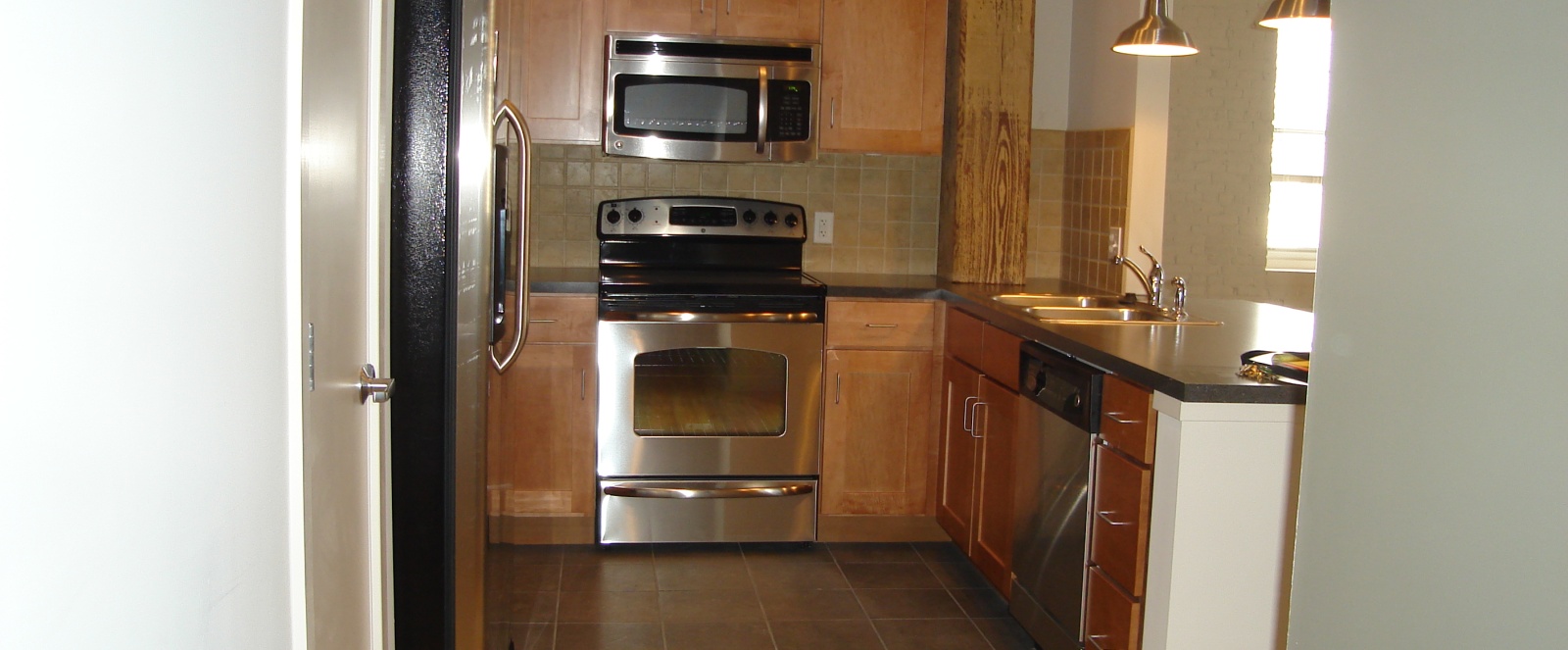 425 N Prince St, Lancaster, PA 17602, ,2 BathroomsBathrooms,Residential Rental,For Rent,Swisher,N Prince St,201,1035